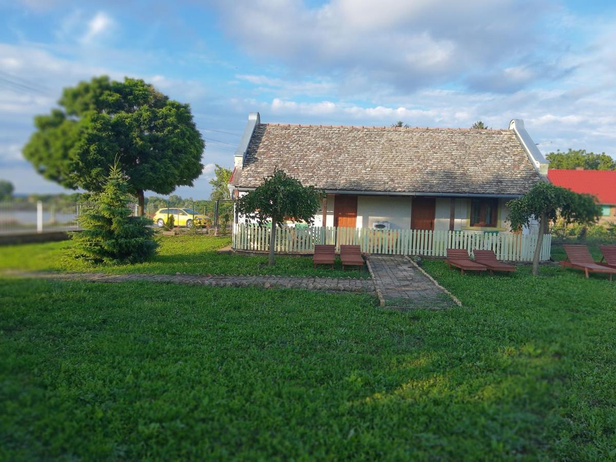 Villa Diiva Curug Eksteriør bilde