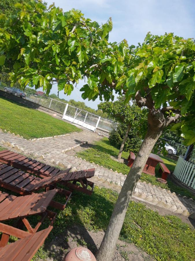 Villa Diiva Curug Eksteriør bilde