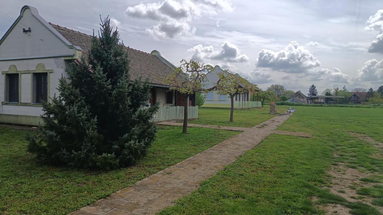 Villa Diiva Curug Eksteriør bilde